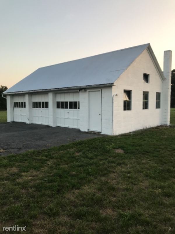 Foto del edificio - 3 br, 2 bath House - 216 Wolfs Bridge Rd