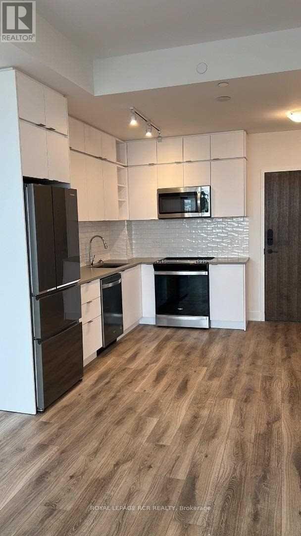 Photo du bâtiment - 100 Eagle Rock Way