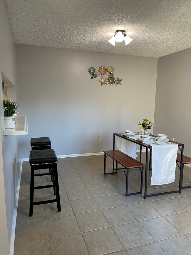Foto del edificio - 5133 Blair Ln