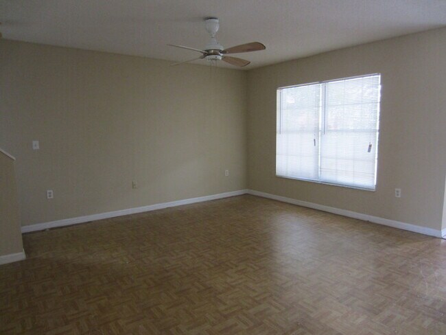 Building Photo - Single Family Home in Orlando