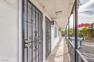 Building Photo - 324 W Cleveland Ave