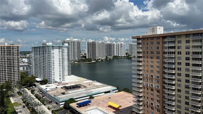 Foto del edificio - 250 174th St