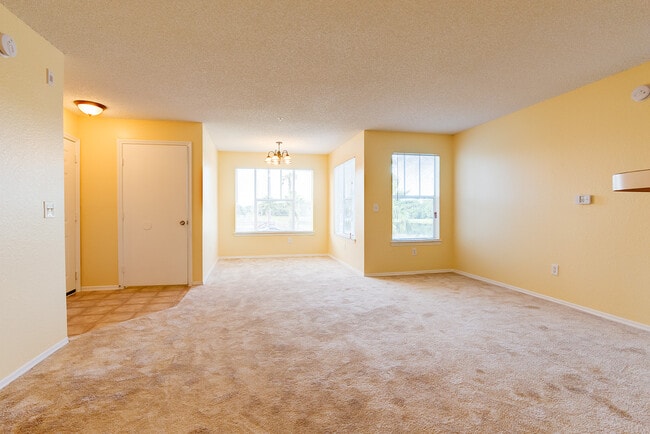 Foto del edificio - 2214 Grand Cayman Ct