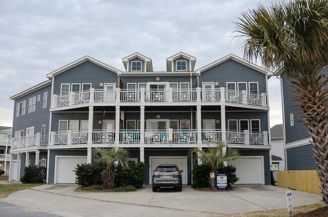 Building Photo - (K044) 202 Fort Fisher Blvd N, Unit A-4, K...