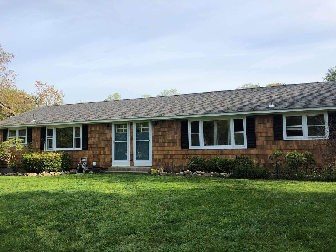 74 Ministerial Rd, South Kingstown, RI 02879 Townhome Rentals in