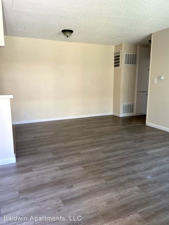 Building Photo - 4534 Pinafore St
