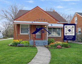 Building Photo - 20203 Gilchrist St