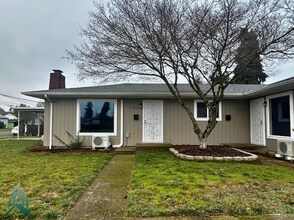 Building Photo - 2503 8th Ave SE