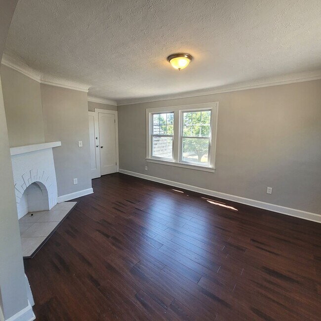 Foto del edificio - 2624 Portman Ave