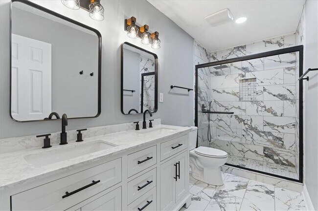 Foto del edificio - 2696 Greentree Dr SE