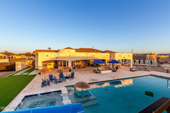 Foto del edificio - 2506 S 186th Dr