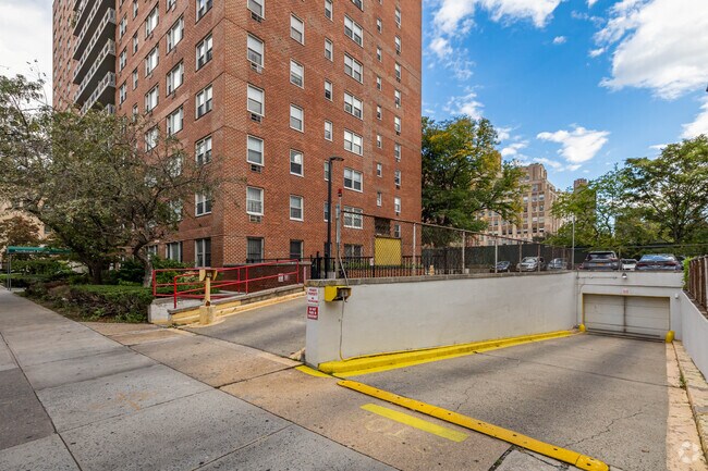Building Photo - Jamaica Towers Owners Inc