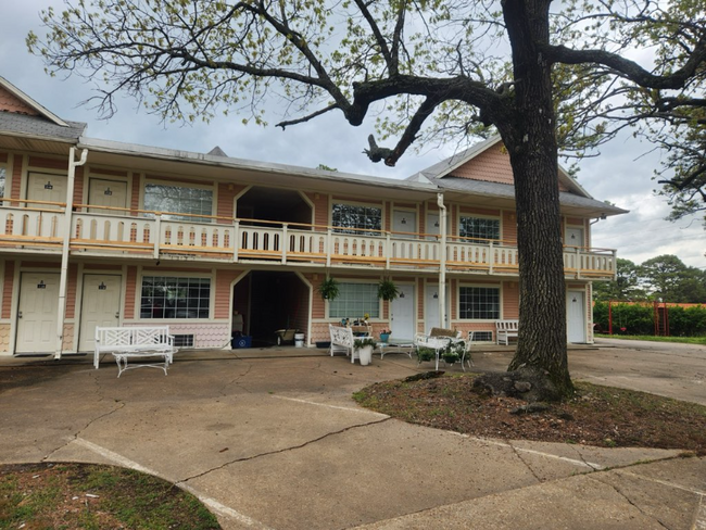 Foto del edificio - 109 Huntsville Rd