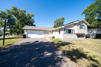 Building Photo - 8001 Vincent Cir N