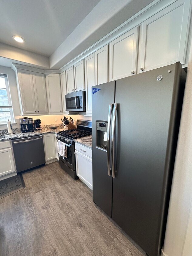 8976 Dry Creek Loop, Anchorage, AK 99502 House Rental in Anchorage