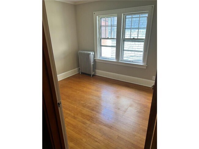 Foto del edificio - 989 Lincoln Ave