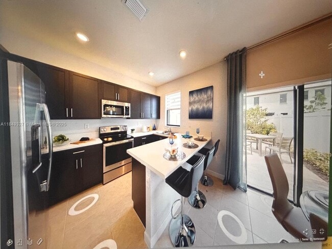 Foto del edificio - 11817 SW 246th St
