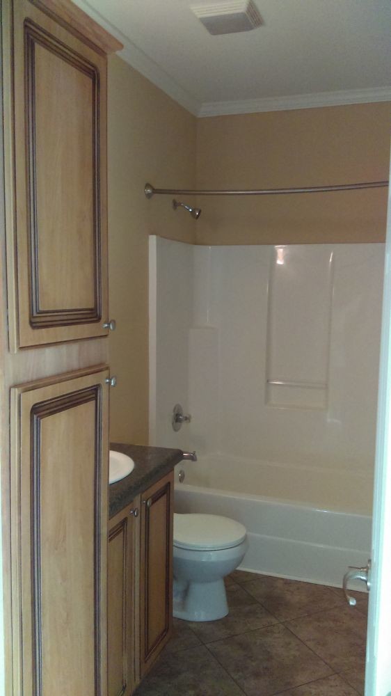 Building Photo - 250 off FIRST MONTH RENT MOVE IN SPECIAL
