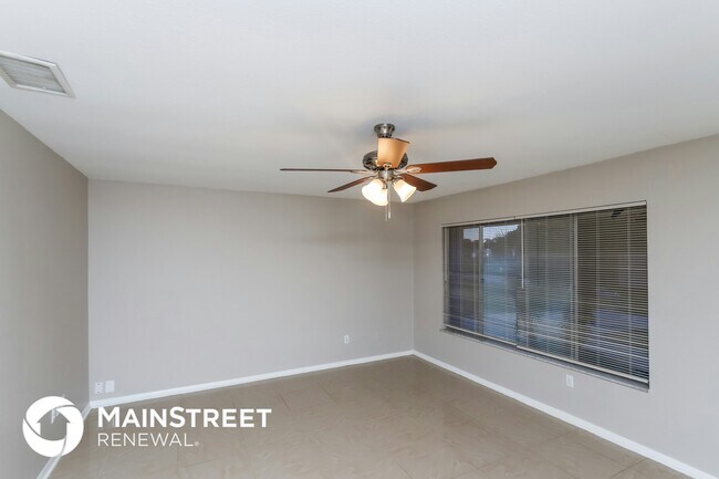 Foto del edificio - 229 SW Kentwood Rd