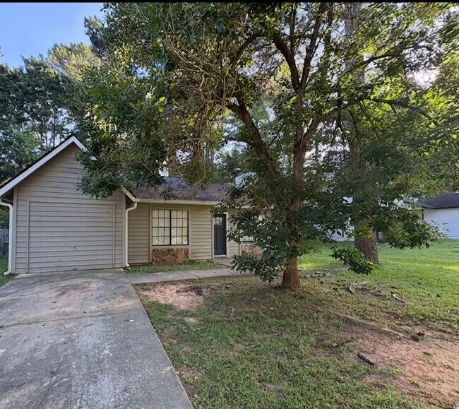 Foto del edificio - 6272 Creekford Dr