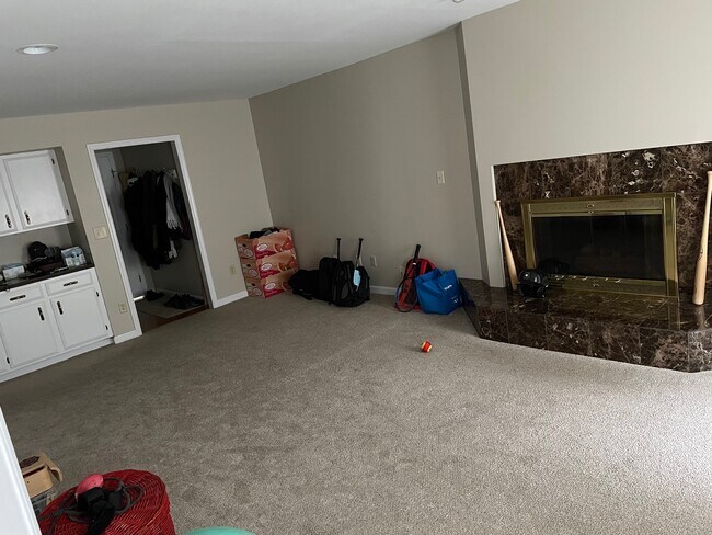 Family Room - 8814 E Kemper Rd