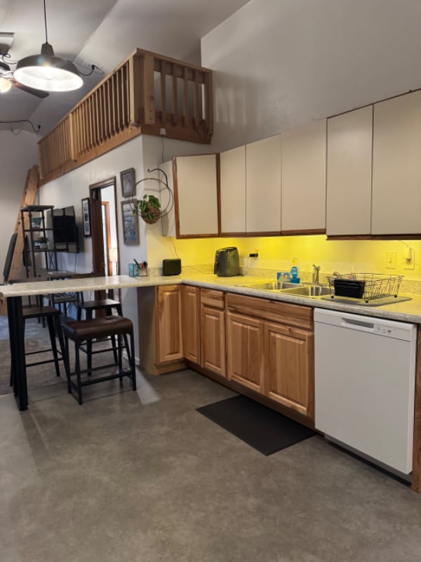 Building Photo - 3473 Richards Dr