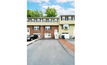 Building Photo - 8394A Shallowcreek Rd