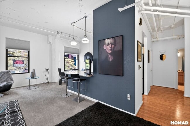 Building Photo - 444 17th St