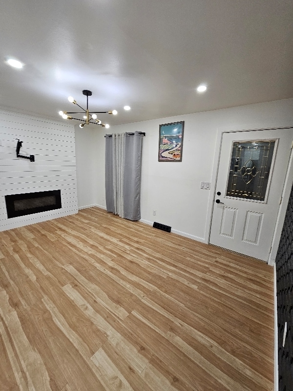 Building Photo - 212 Dogwood Ln