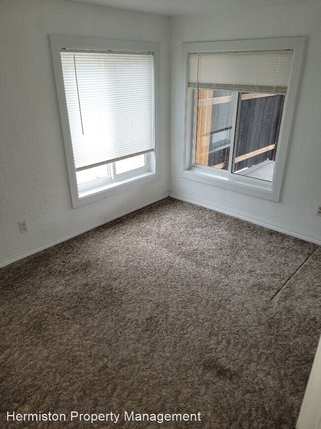 Foto del edificio - 3 br, 1 bath House - 30468 Margaret Ave