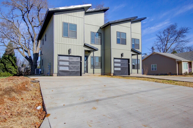 Building Photo - 102 Rosenwald St