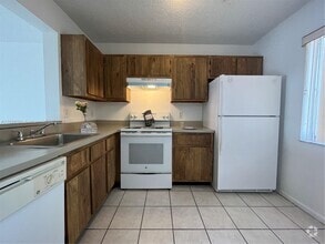 Building Photo - 8720 N Sherman Cir