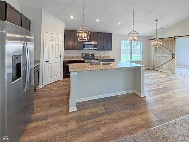 Foto del edificio - 2427 Ross Common Ct