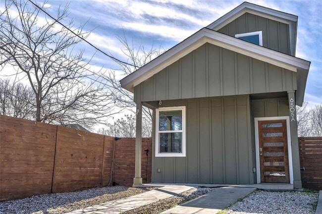 Building Photo - 6505 Porter St