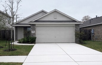 Building Photo - 9103 Estes Lks Dr