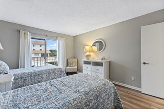 Building Photo - 3000 Gulf Shore Blvd N