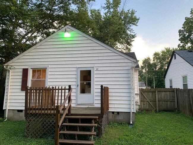 Foto del edificio - South end 3 Bedrooms 1 1/2 baths
