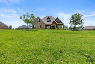 Building Photo - 1052 Chattahoochee Dr.