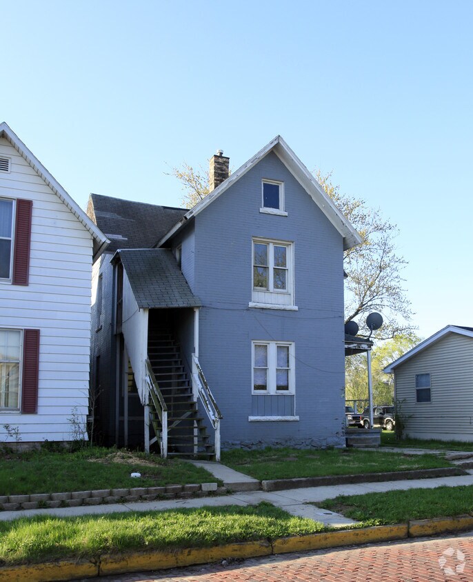 Building Photo - 413 State St