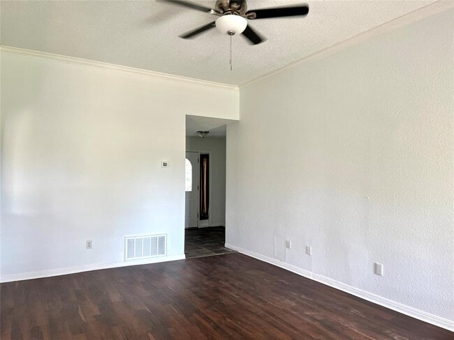 Foto del edificio - 107 Hague St