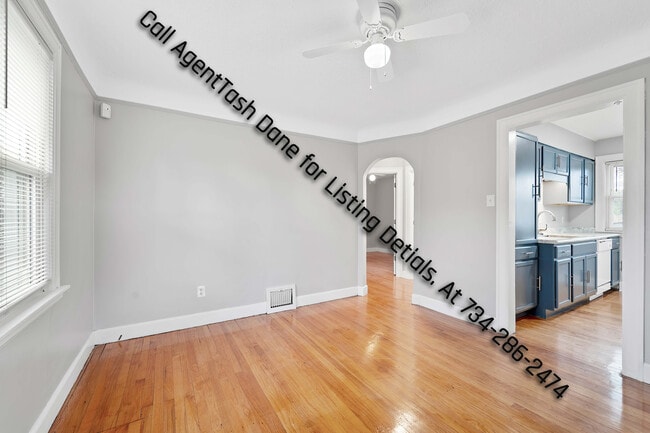 Building Photo - 1524 Cicotte Ave