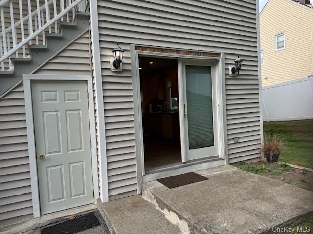 Building Photo - 37 Church St