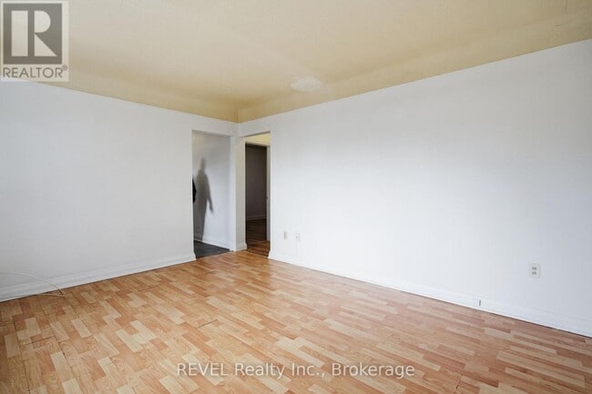 Building Photo - 6167 Dorchester Rd