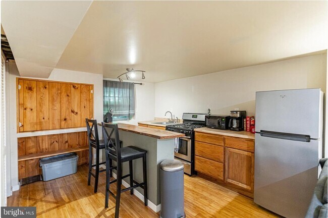 Foto del edificio - 3725 New Hampshire Ave NW