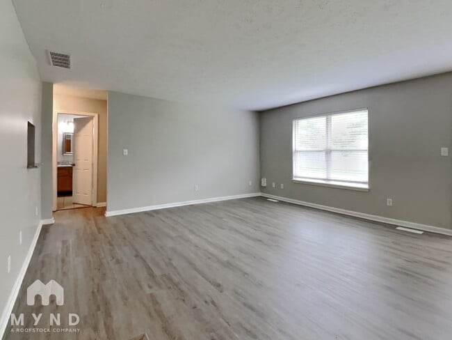 Building Photo - 6627 Lost Tree Ct