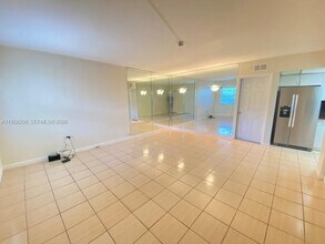 Building Photo - 801 Meridian Ave