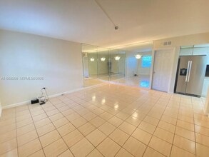 Building Photo - 801 Meridian Ave