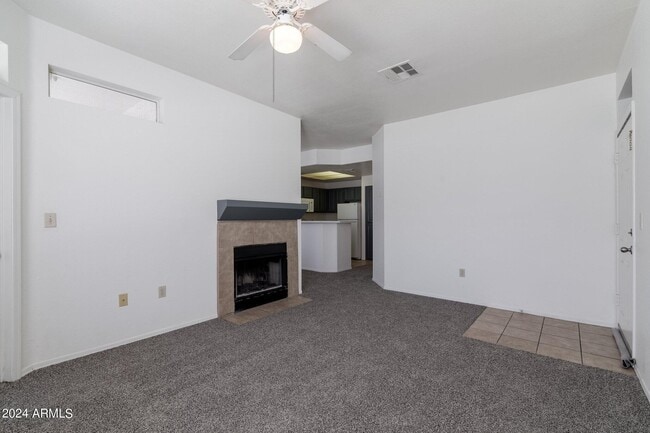 Building Photo - 11375 E Sahuaro Dr