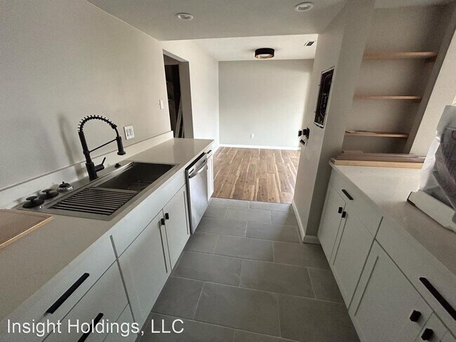 Building Photo - 2 br, 1 bath House - 11085 Lake Ave #36