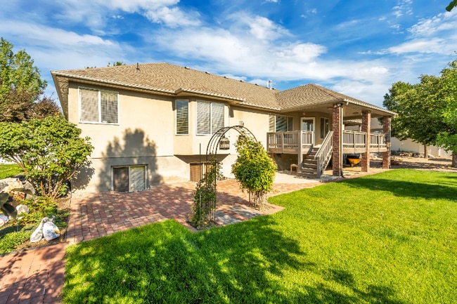 Building Photo - 10369 S 2840 W